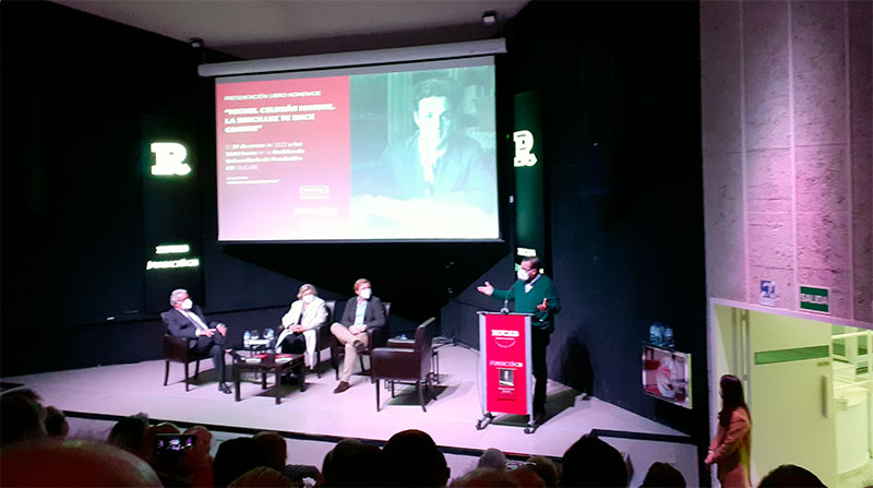 Presentación del libro sobre Miguel Celdrán. Foto: Cedida