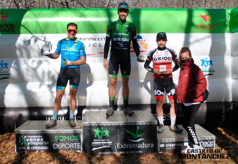 Miguel Benavides gana la prueba de Montánchez del Open de Extremadura XCO
