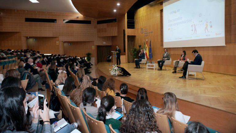 El programa 'I'm Growlaber' de Cesur celebra un encuentro con empresarios