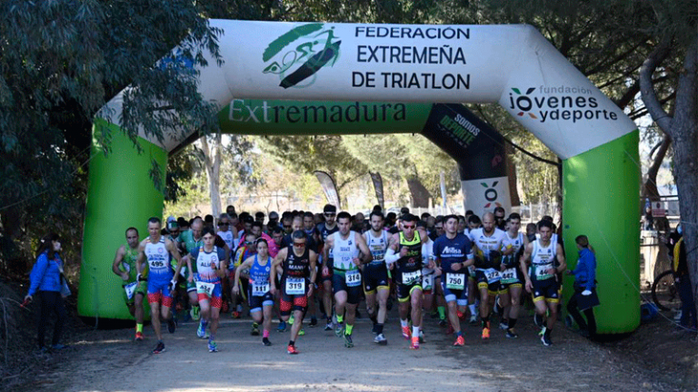 José María Álvarez y Nuria Jiménez ganan el Duatlón Cros Puebla