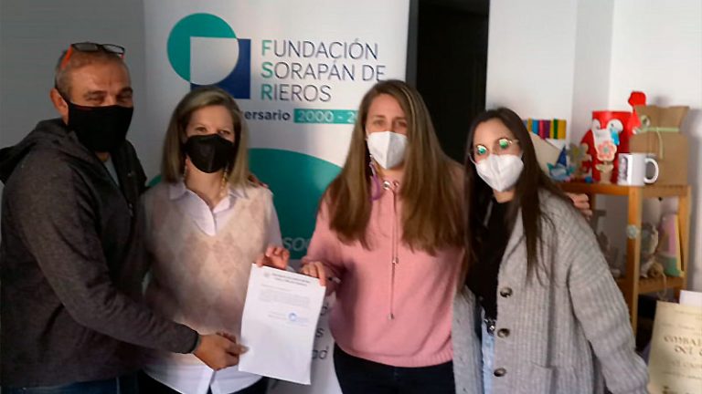 La Fundación Sorapán de Rieros recibe una donación de comerciantes placentinos