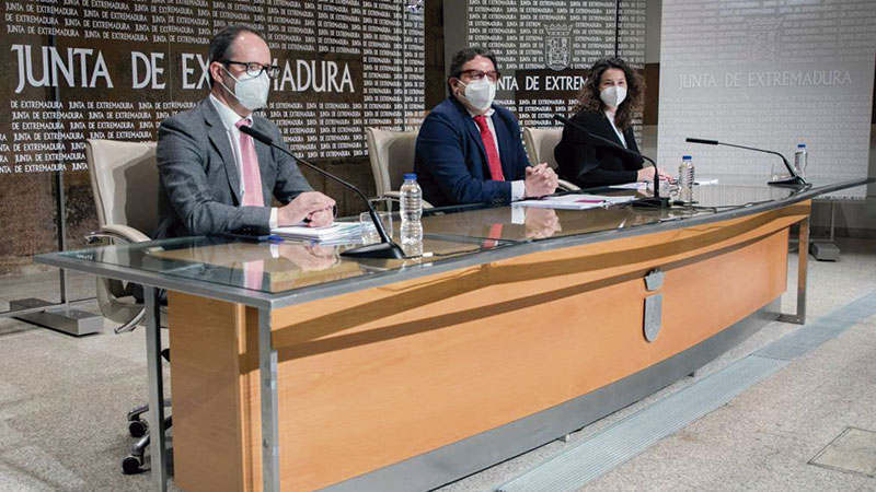 Fundesalud presenta la Memoria de Investigación del Sistema Sanitario Público de Extremadura. Grada 164. Sepad