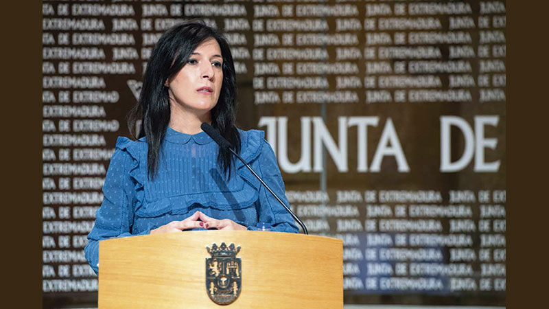 Esther Gutiérrez califica 2021 como el año de recuperación del empleo. Grada 165. Sexpe