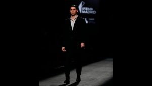 Manuel Romo, Mister España 2020, desfila en la MBFW Mercedes Benz Fashion Week