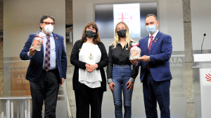 La Asociación para la donación de médula ósea celebra su aniversario en la Asamblea de Extremadura