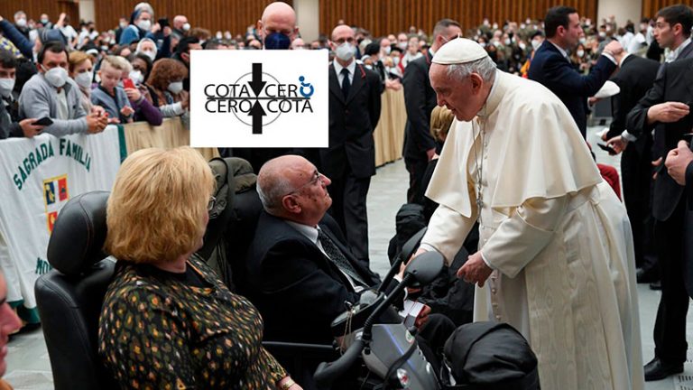 El papa Francisco recibe a una delegación de la asociación de personas con discapacidad ‘Cota Cero’