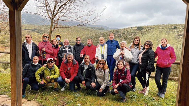 Rutas accesibles para personas con discapacidad visual en Monfragüe. Grada 165. Primera Fila