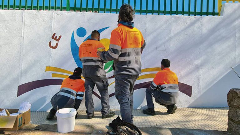 Los programas de empleo forman a 2.500 personas con metodologías de aprendizaje y servicio. Grada 167. Sexpe