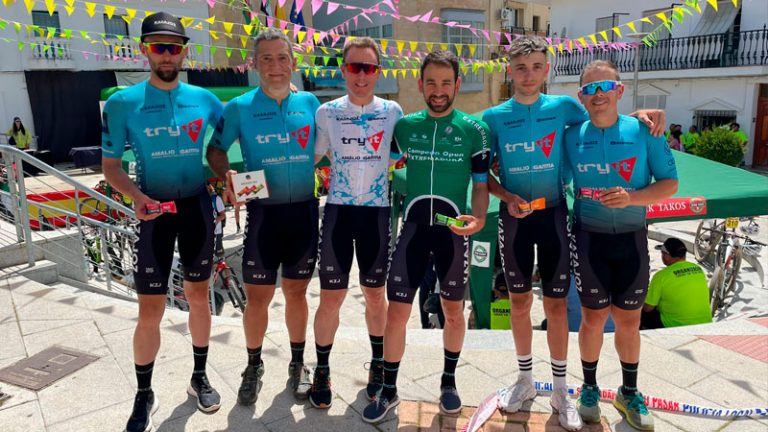 El Kazajoz Team pone el broche de oro a su gran Open de Extremadura de Maratón