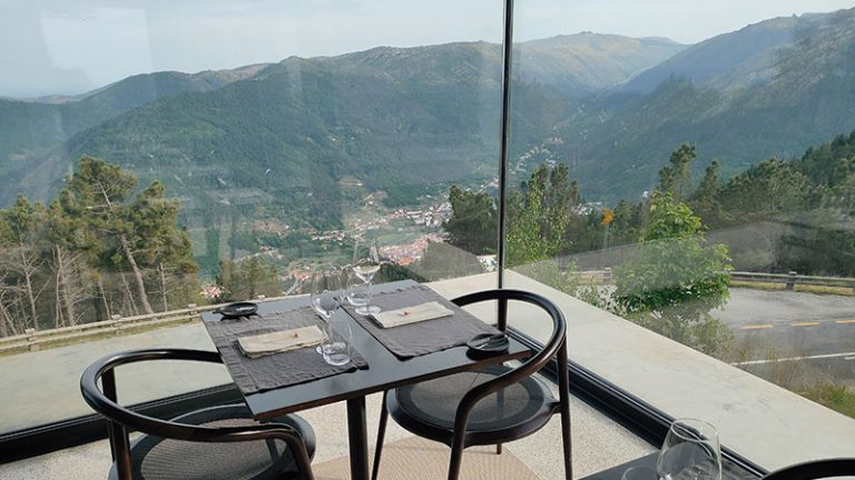 Un restaurante con vistas en la ‘Serra da Estrela’. Grada 168. Juan Antonio Narro