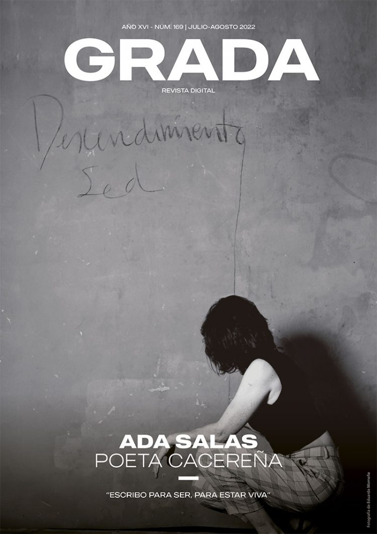Ada Salas. Poeta cacereña. “Escribo para ser, para estar viva”. Grada 169. Portada