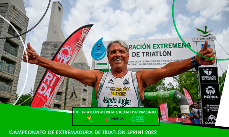 Nando Juglar se proclama campeón de Extremadura de triatlón. Foto: Cedida