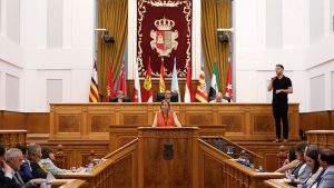 La Asamblea de Extremadura muestra sus medidas de accesibilidad en el Foro Interparlamentario sobre Discapacidad. Grada 169