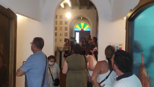 Más de cuarenta personas en la Ruta Turística Literaria por Ribera
