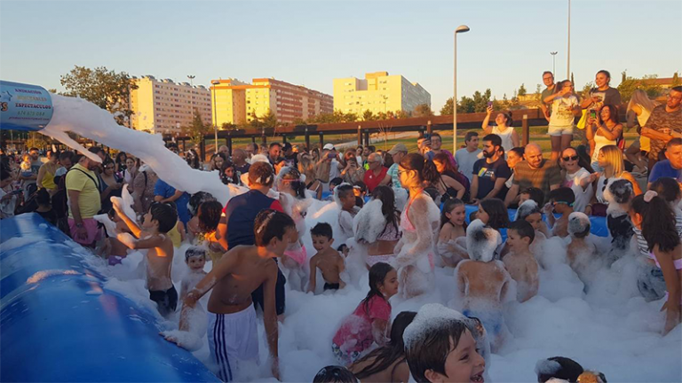 De barrio a barrio en verano