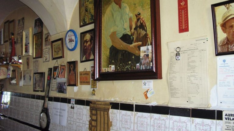 La cantina. José Luis Rodríguez Plasencia