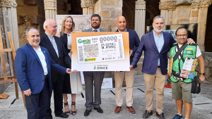 La exposición ‘Transitus’ se promociona por todo el país gracias al cupón de la ONCE