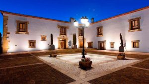 El Club Rotary de Cáceres celebra la VIII Cena benéfica 'Dehesas solidarias'