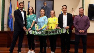 El Sport Extremadura CD presenta su proyecto en la Diputación de Badajoz