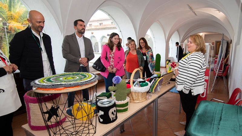 Unas 40 empresas se dan cita en la II Feria de moda sostenible y reciclaje textil de Cáceres, Resotext