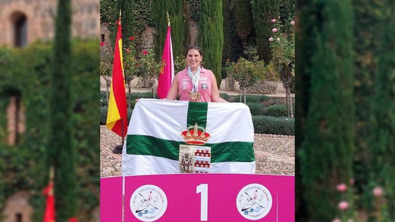 Elena Ayuso regresa de Toledo con un oro y una plata bajo el brazo