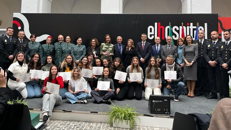 La Asociación de Derechos Humanos de Cáceres, la forense María Ibáñez y el fiscal Antonio Luengo reciben los reconocimientos 'Meninas 2022'