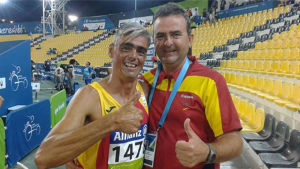 El atleta José María Pámpano y su entrenador, Agustín Rubio, reciben el Premio Extremadura del Deporte 2021