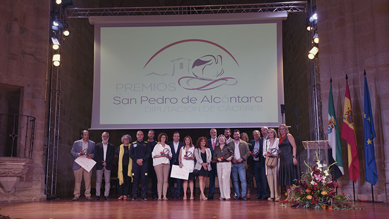 La Diputación de Cáceres entrega los Premios San Pedro de Alcántara a la innovación local. Grada 172