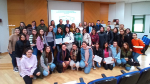La Facultad de Educación acoge la clausura de la campaña 'Comparte y respeta' de Cocemfe Badajoz, Fundación CB y Fundación Ibercaja