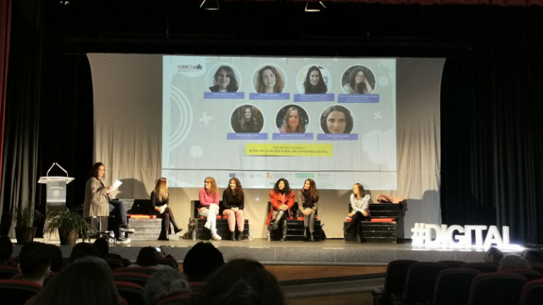 Mujeres de la comarca de La Serena abordan los retos de la mujer rural en un mundo digital