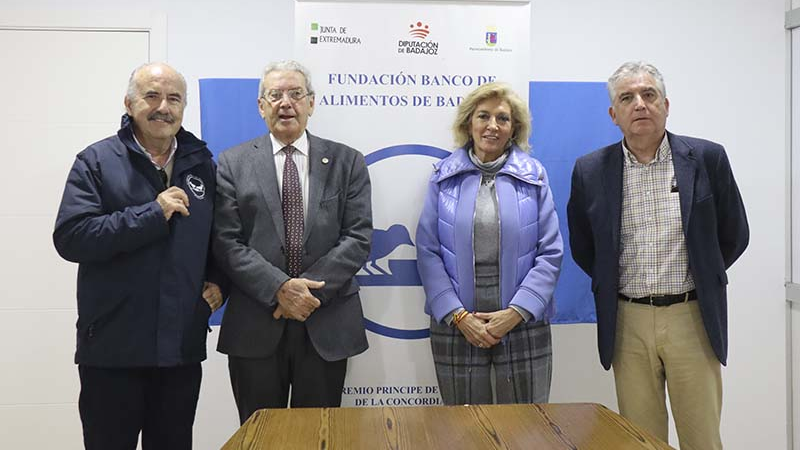 Fundación CB y Fundación Ibercaja colaboran con el Banco de Alimentos de Badajoz