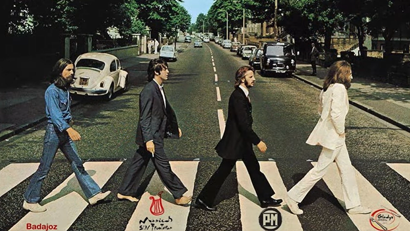 Badajoz ya tiene su propio paso de cebra 'Abbey Road'