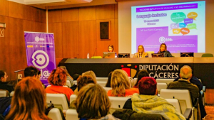 Comienza el programa 'Isla IV Acciones de igualdad y no discriminación' con una jornada de lenguaje inclusivo en Cáceres