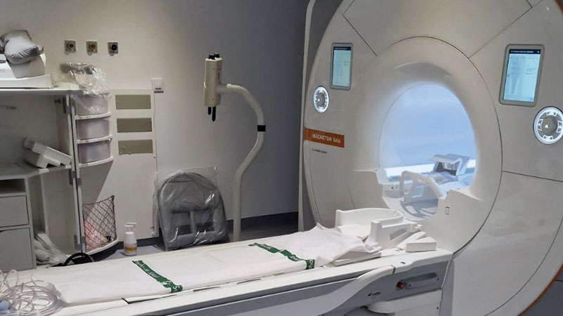 El SES adquiere una resonancia magnética de última generación para el Hospital de Llerena. Foto: Junta de Extremadura