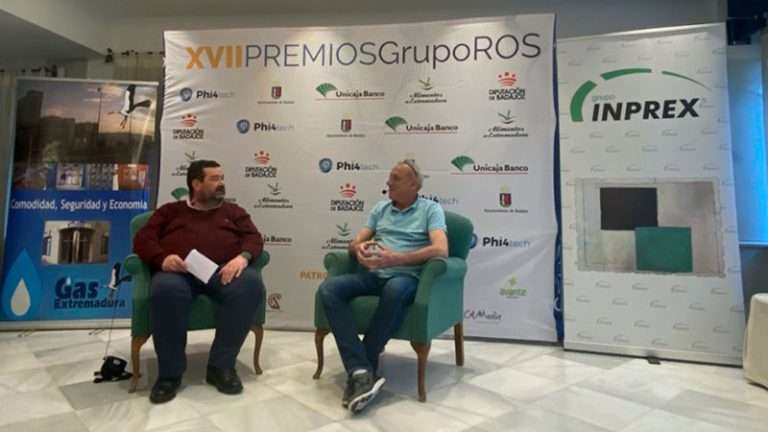 Fermín Cacho en su visita a Badajoz: "Veo el atletismo español en un gran momento"