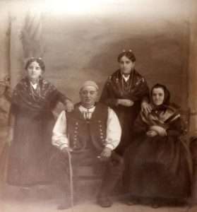 Gregoria Canelo (1904): una voz femenina del habla chinata en los orígenes de la dialectología moderna