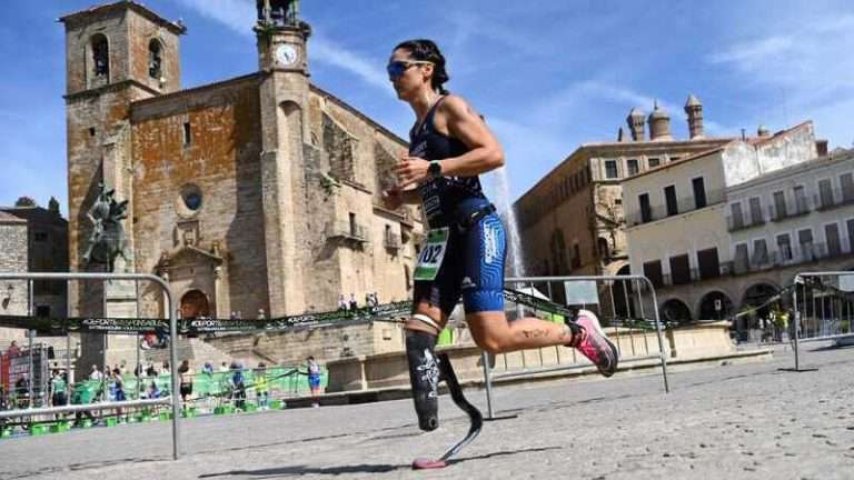 La ciudad de Trujillo es conquistada por los paratriatletas españoles