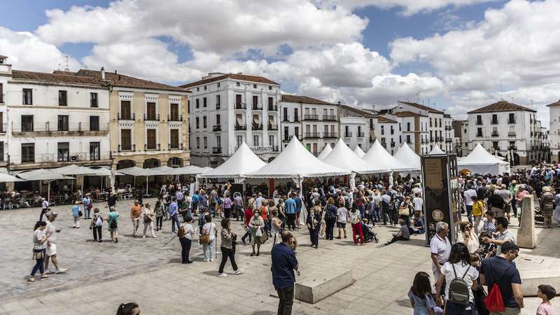 La Feria de la Primavera de Zafra y el ‘Jato’ de Cáceres protagonizan la agenda de este fin de semana en Extremadura