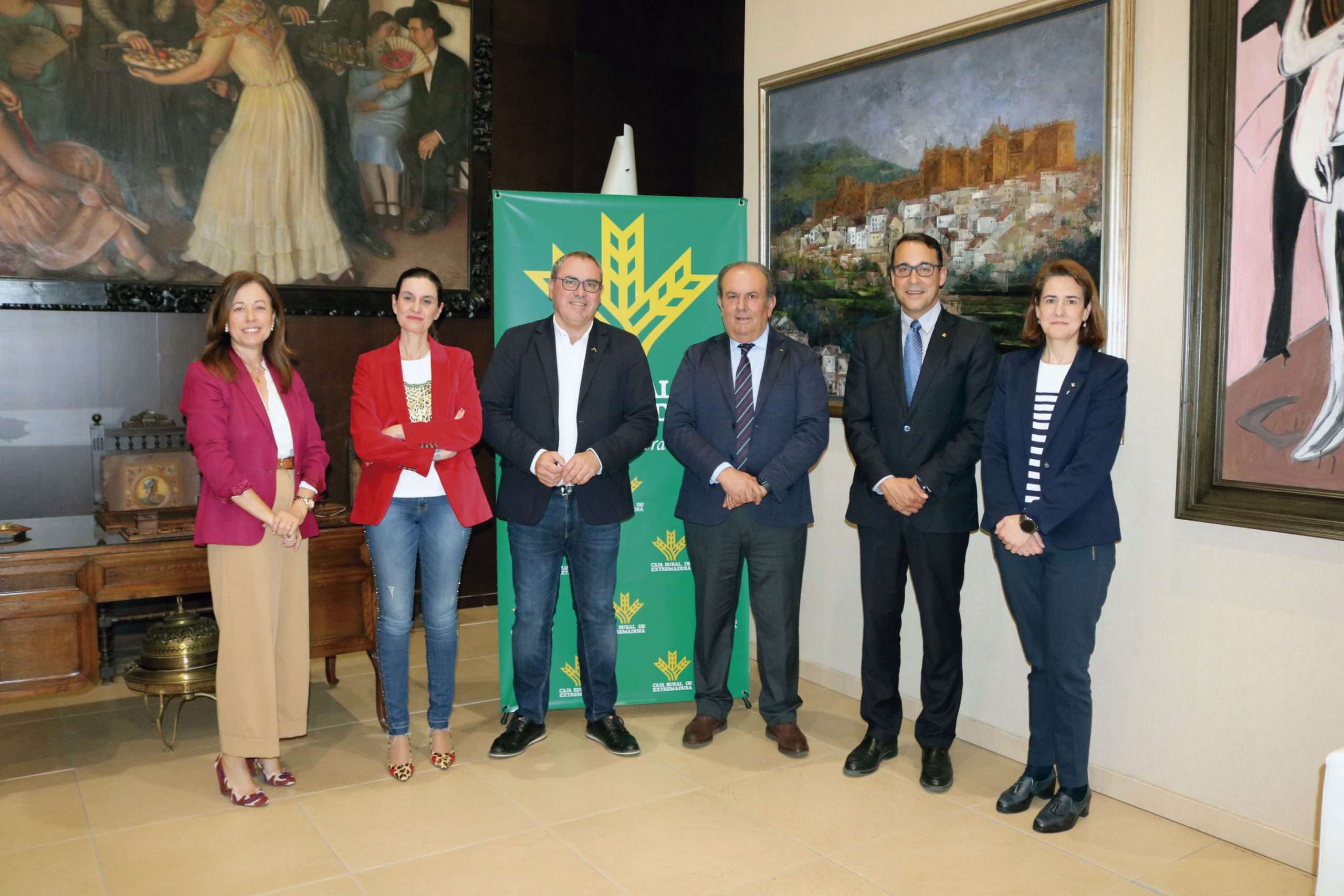 Caja Rural de Extremadura y Cooperativas Agro-alimentarias Extremadura colaborarán para fortalecer el tejido cooperativo. Grada 177. Zona empresa