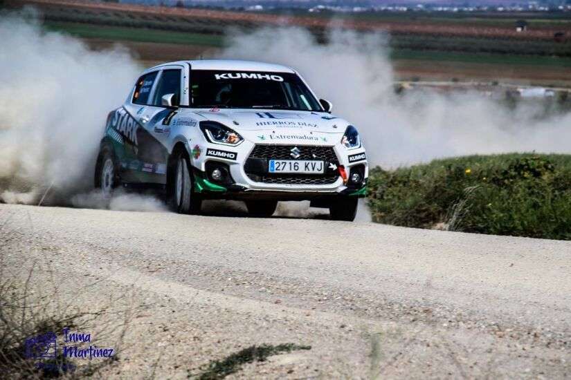 Paco Montes y David Collado ganan el Rallye de Extremadura Histórico