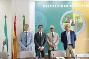 Ibercaja y Fundación CB renuevan el convenio del Aula de Patrocinio de Economía Social y Cooperativas de la Universidad de Extremadura