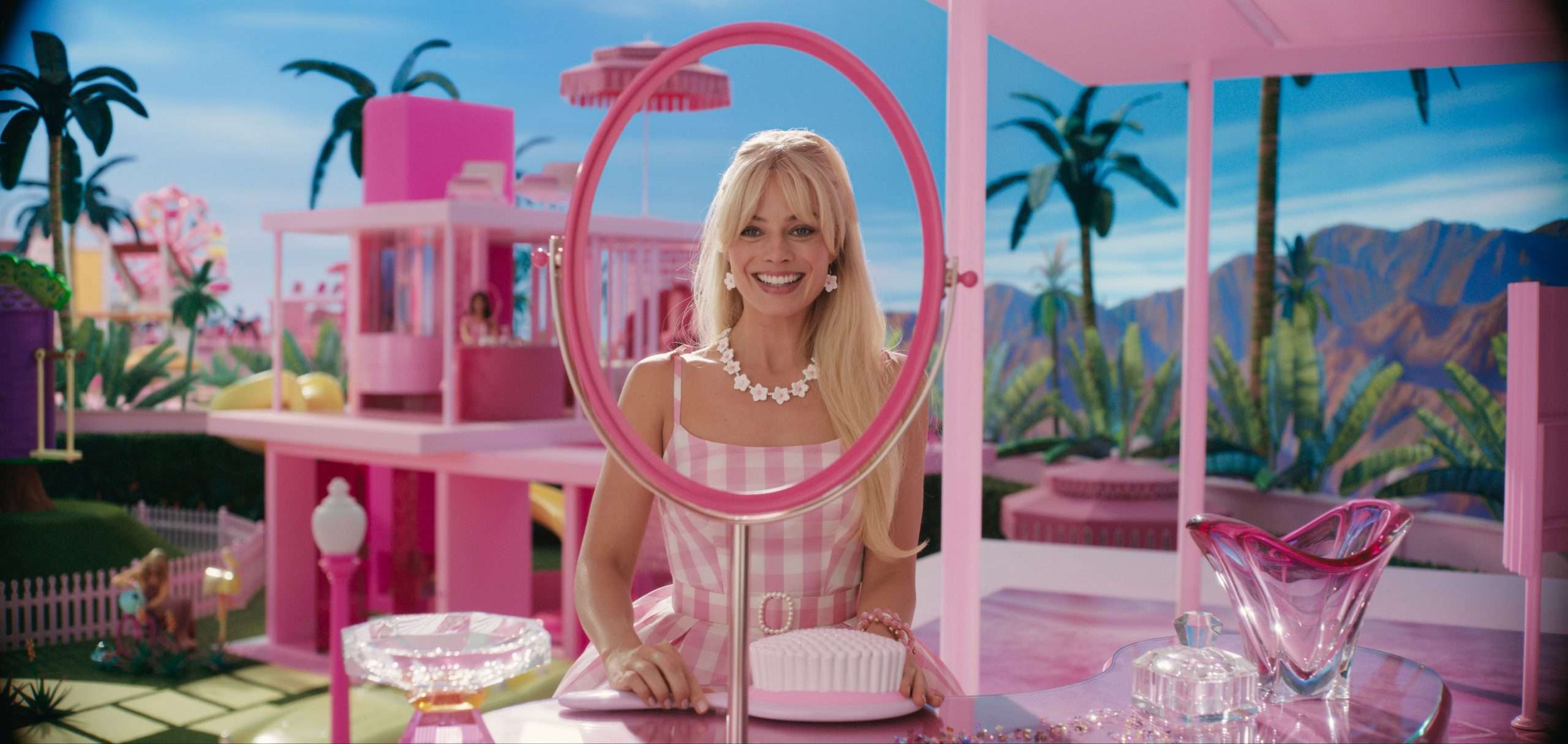 'Barbie' defiende más que nunca su lema "puedes ser, lo que quieras ser" con su película