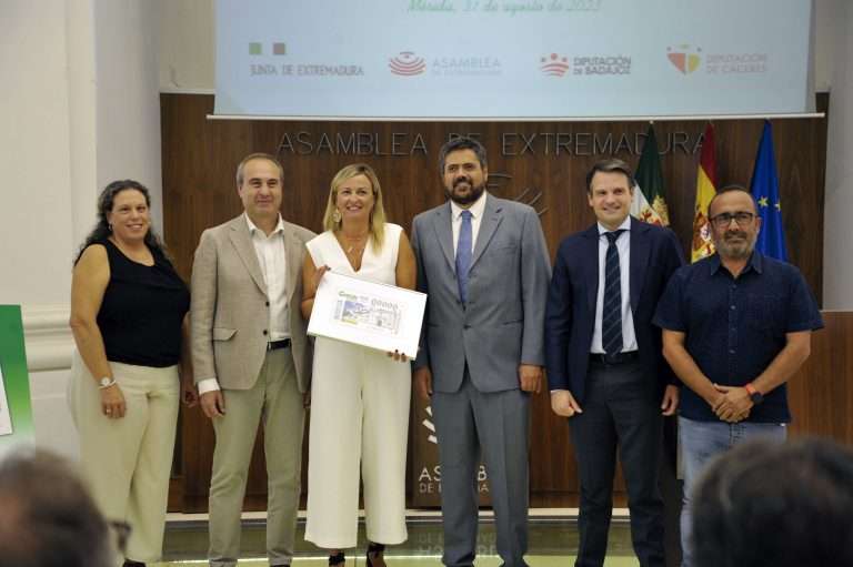 El cupón de la ONCE conmemora el XL Aniversario del Estatuto de Autonomía de Extremadura