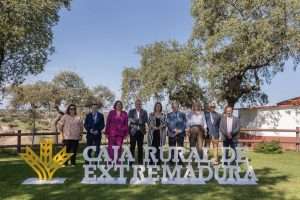Caja Rural de Extremadura reúne a las denominaciones de origen e indicaciones geográficas protegidas de la región