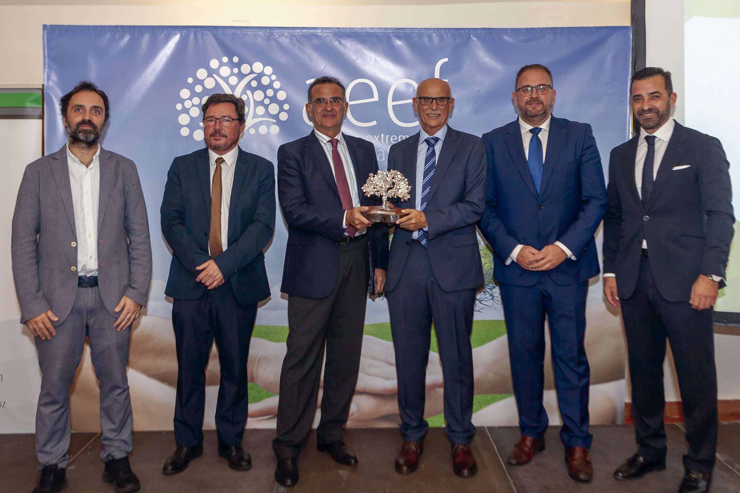 BigMat Tevisa recibe el XV Premio Familia Empresaria de Extremadura. Foto: Cedida