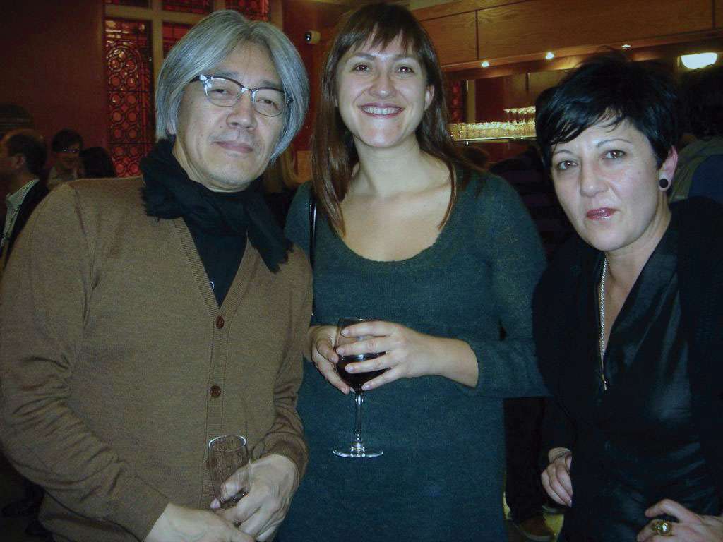 Con Ryūichi Sakamoto y la fotógrafa Ione Saizar. Foto: Cedida