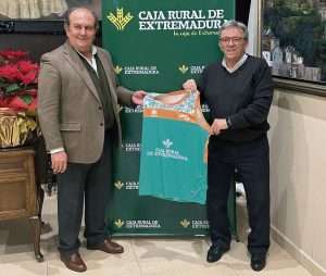 Caja Rural de Extremadura patrocina la nueva equipación de las selecciones extremeñas de baloncesto