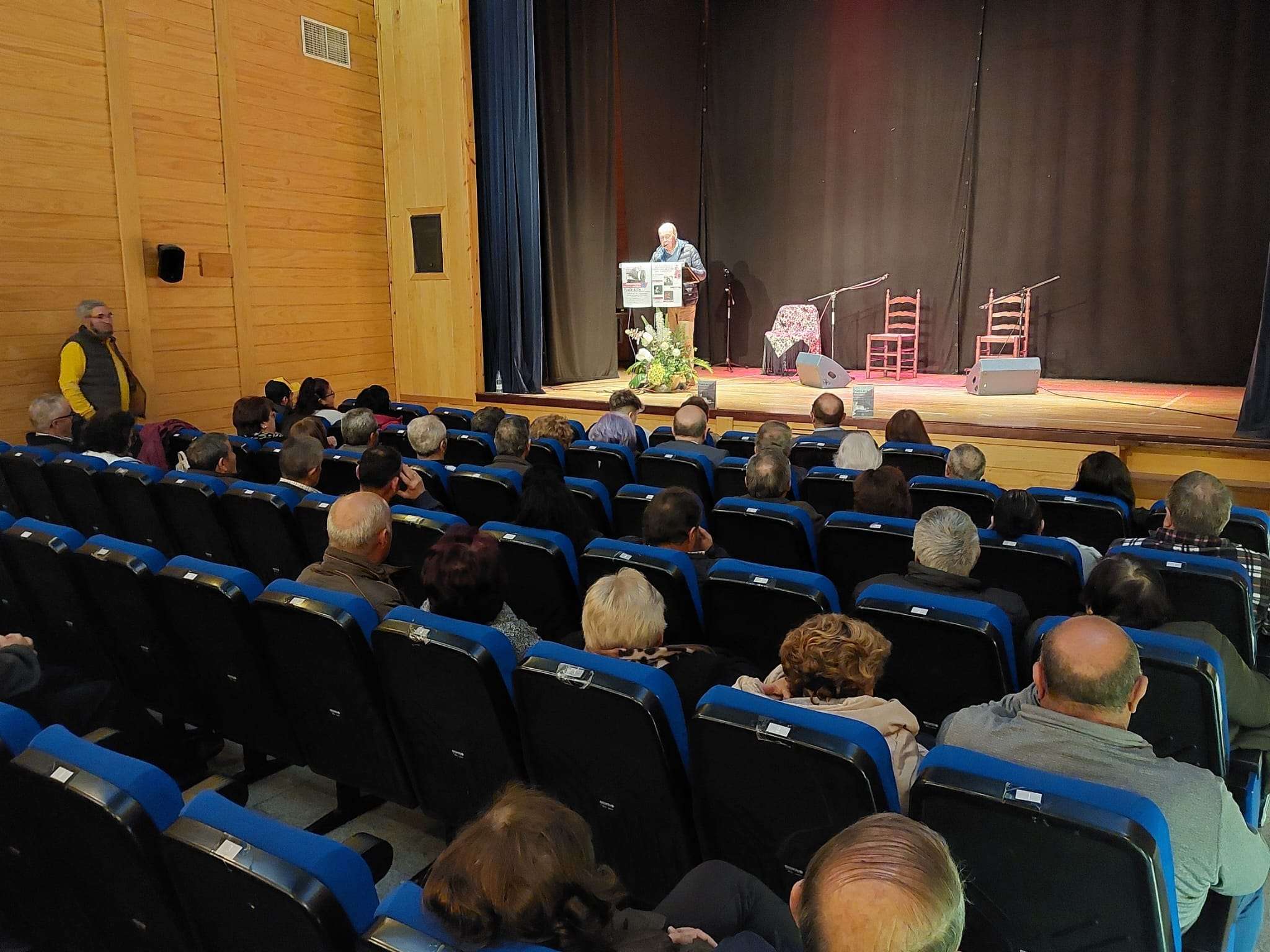 Presentación de 'Plaza Alta' en Valverde de Leganés. Foto: Cedida