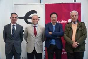 Ibercaja colabora con Cocemfe Badajoz y la Fundación Primera Fila a través de la iniciativa ‘Tu dinero con corazón’