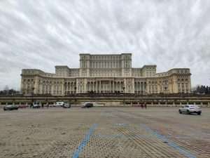 Parlamento rumano, la injustificable locura de Nicolae Ceaușescu